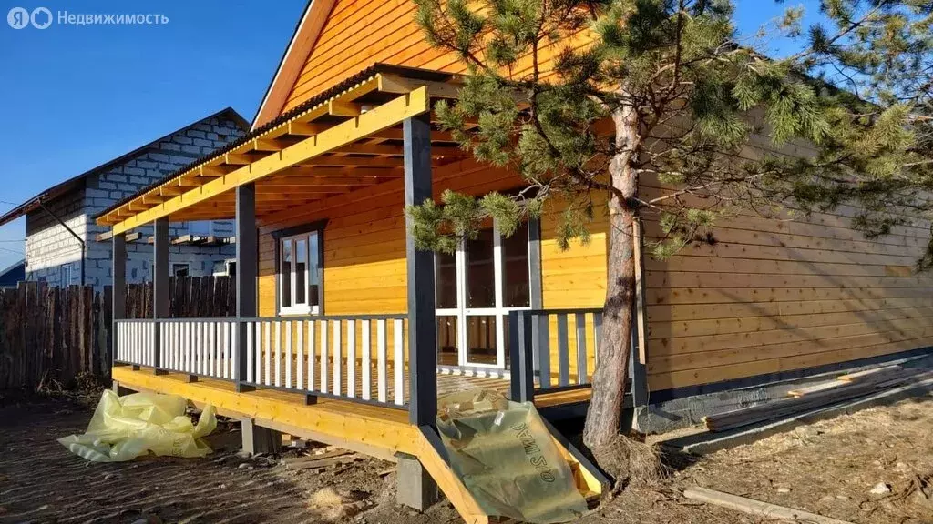 Дом в Максимовщина, Придорожная улица (135 м) - Фото 1