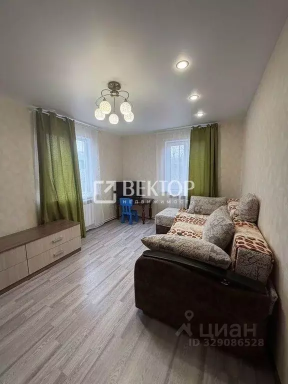 Дом в Ивановская область, пос. Палех ул. Титова, 1 (40 м) - Фото 1
