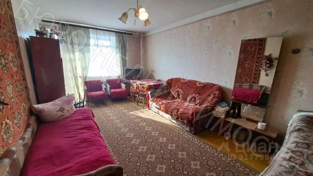 1-к кв. Саратовская область, Балашов ул. 167-й Стрелковой Дивизии, 3 ... - Фото 0