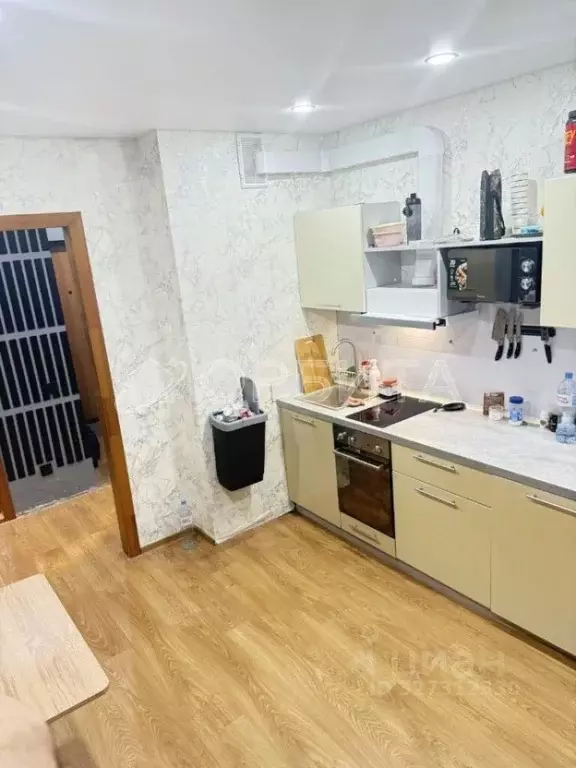 1-к кв. Тюменская область, Тюмень ул. Газовиков, 25к3 (37.8 м) - Фото 2