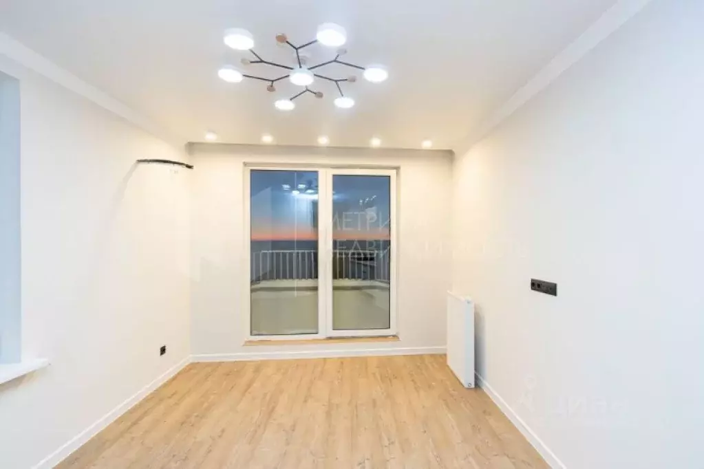 Студия Тюменская область, Тюмень ул. Фармана Салманова, 1 (27.0 м) - Фото 0