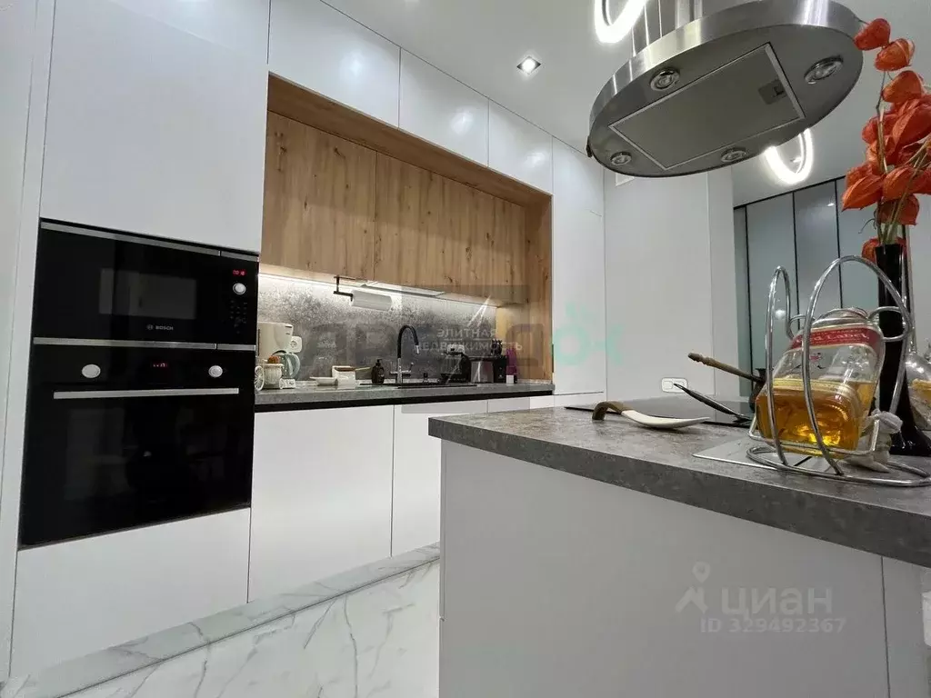 3-к кв. Татарстан, Казань ул. Алексея Козина, 2 (65.0 м) - Фото 2