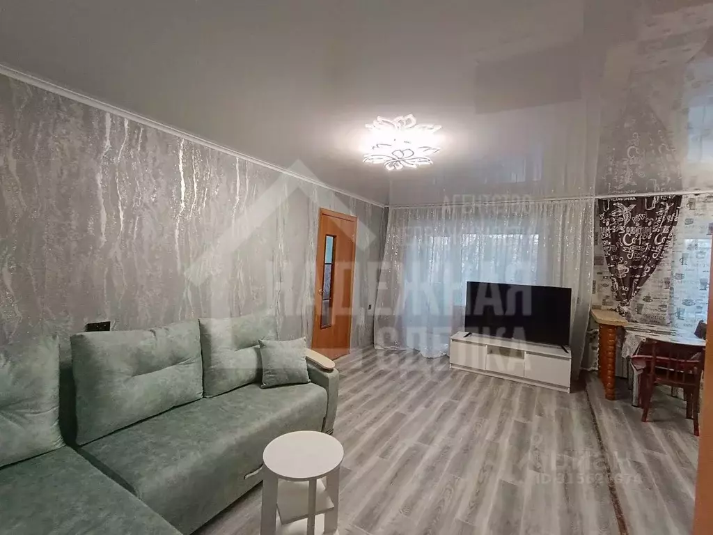2-к кв. Алтайский край, Рубцовск ул. Дзержинского, 6 (43.2 м) - Фото 0