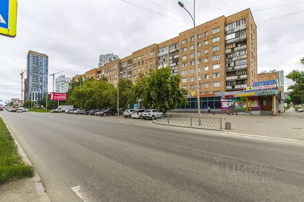 Торговая площадь в Свердловская область, Екатеринбург ул. Токарей, 27 ... - Фото 1