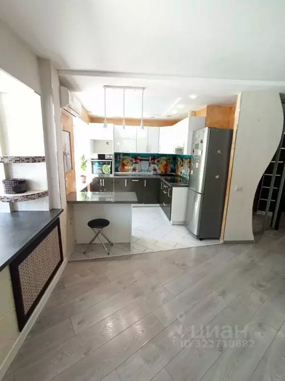 2-к кв. Приморский край, Владивосток ул. Адмирала Кузнецова, 54А (44.0 ... - Фото 0