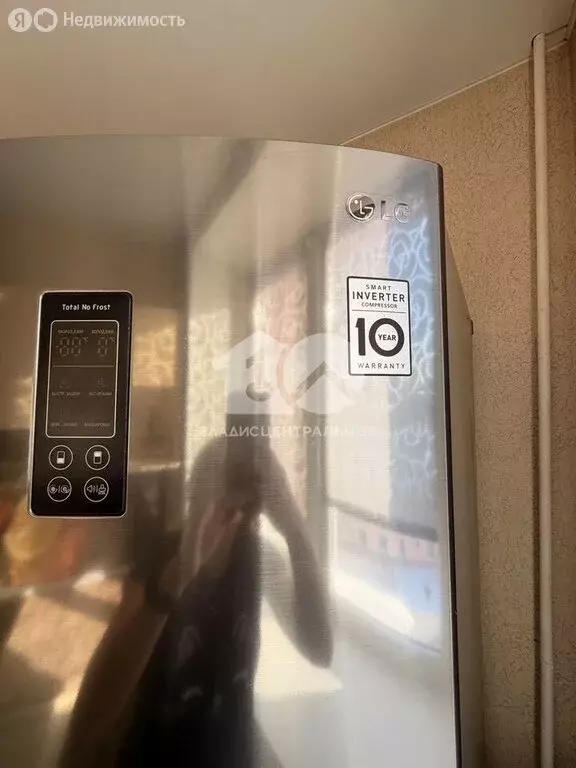 3-комнатная квартира: Новосибирск, улица Есенина, 15 (59 м) - Фото 1