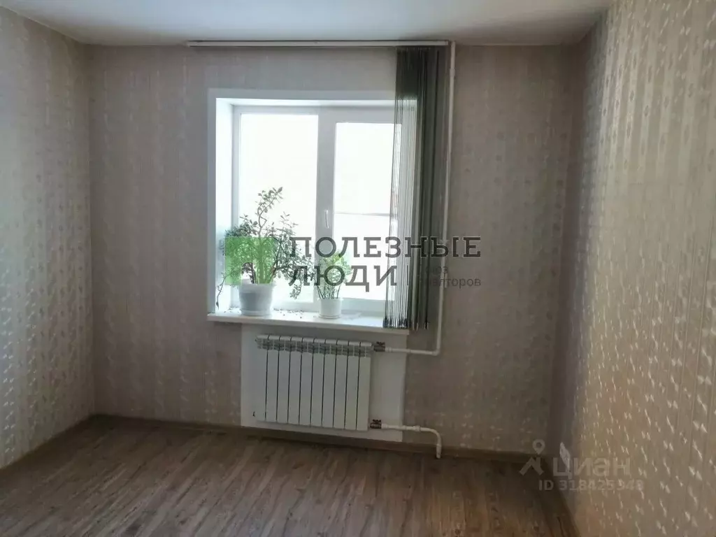 3-к кв. Курганская область, Курган Заозерный жилрайон, 3-й мкр, 2 ... - Фото 0