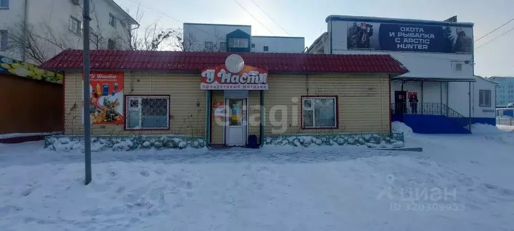 Помещение свободного назначения в Саха (Якутия), Якутск ул. Петра ... - Фото 1