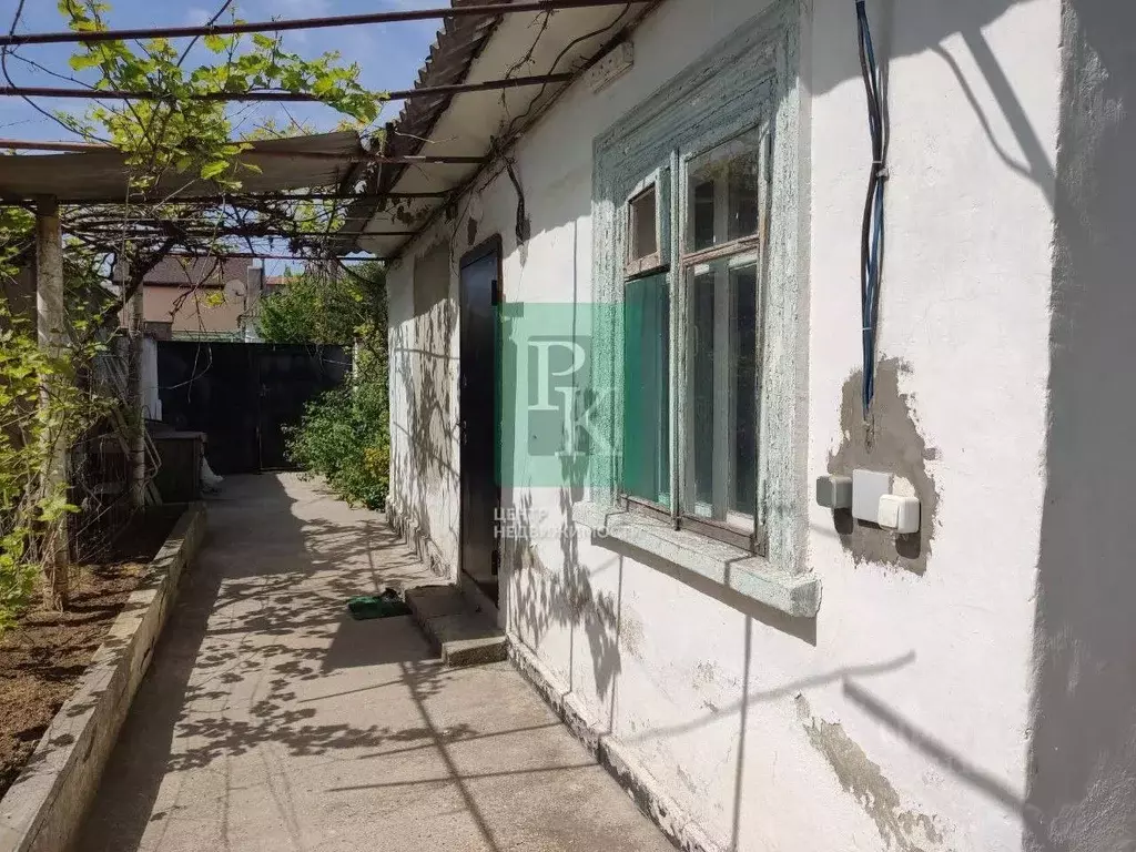 Дом в Севастополь ул. Актюбинская, 11 (50 м) - Фото 0