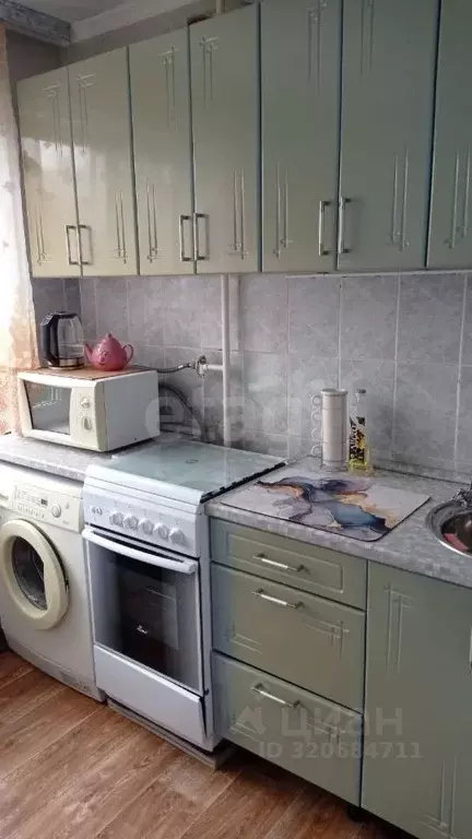 2-к кв. Белгородская область, Старый Оскол ул. Хмелева, 1 (47.7 м) - Фото 0
