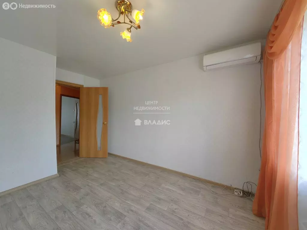 2-комнатная квартира: село Анучино, улица Банивура, 26 (50.2 м) - Фото 1