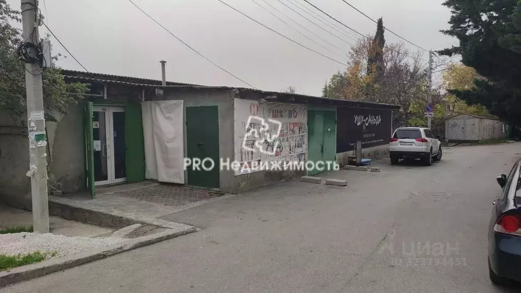 Помещение свободного назначения в Севастополь ул. Батумская, 53 (250 ... - Фото 2