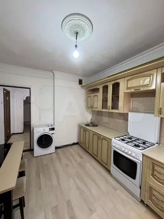 1-к. квартира, 40 м, 6/9 эт. - Фото 1