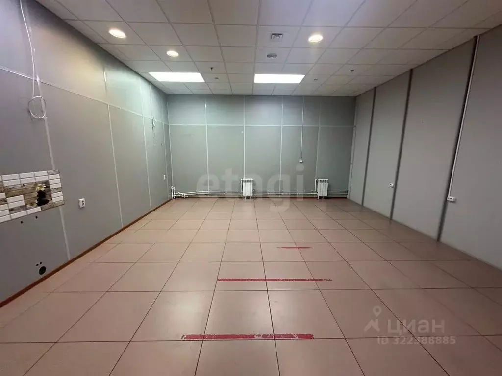 Торговая площадь в Ямало-Ненецкий АО, Новый Уренгой просп. Губкина, 9А ... - Фото 1