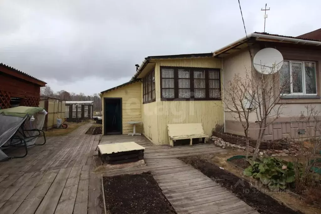 Дом в Красноярский край, Манско-Уярский округ, д. Покосное ул. ... - Фото 1