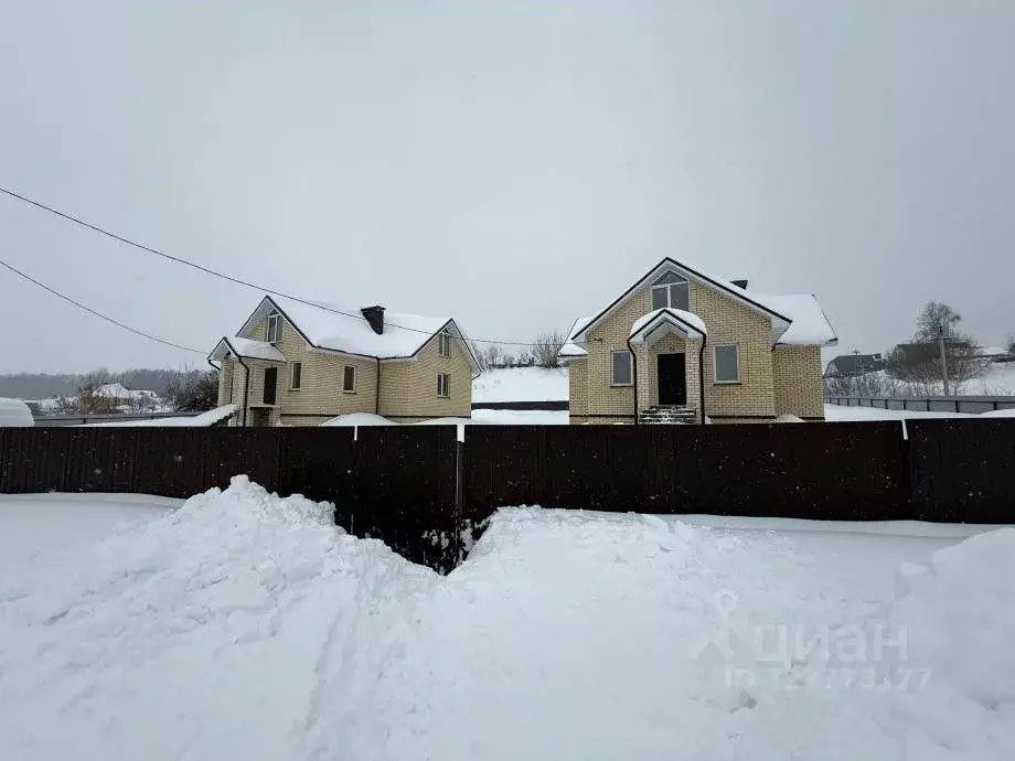 Дом в Татарстан, Зеленодольский район, Айшинское с/пос, с. Айша ул. ... - Фото 1