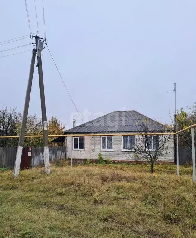 Дом в Белгородская область, Чернянский район, Ольшанское с/пос, с. ... - Фото 1