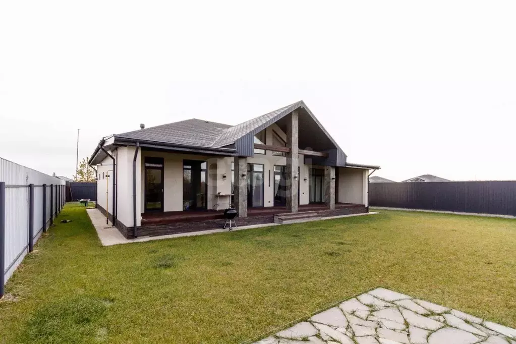 Дом в Тюменская область, Тюменский муниципальный округ, с. Кулаково ... - Фото 1