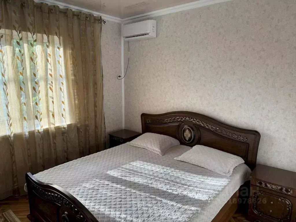 Дом в Краснодарский край, Геленджик Южный мкр, ул. Жуковского, 4 (55 ... - Фото 1