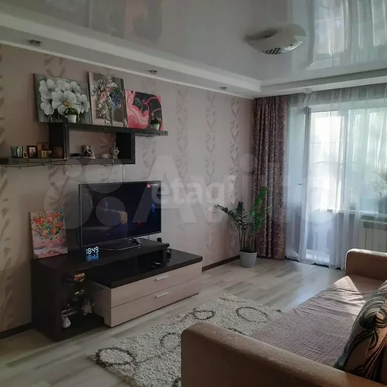 3-к. квартира, 63 м, 2/5 эт. - Фото 1