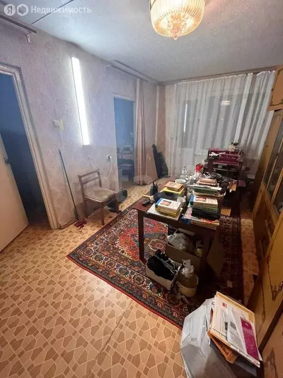 4-комнатная квартира: Альметьевск, улица Пушкина, 37 (60.9 м) - Фото 1