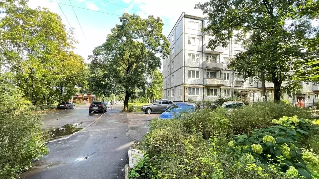 3-комнатная квартира: Луга, улица Кингисеппа, 4 (62.1 м) - Фото 1