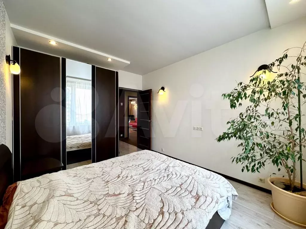 3-к. квартира, 70 м, 13/16 эт. - Фото 1