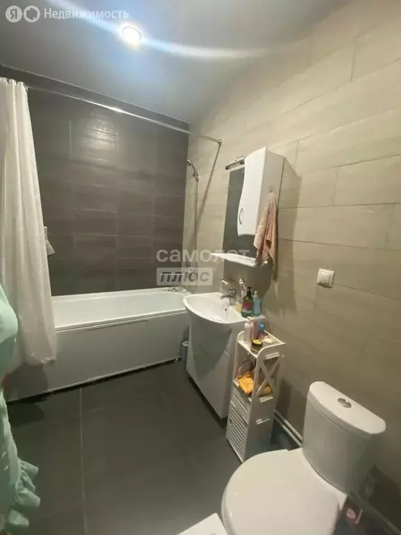 2-комнатная квартира: Волгоград, улица Степанищева, 2А (49.5 м) - Фото 1