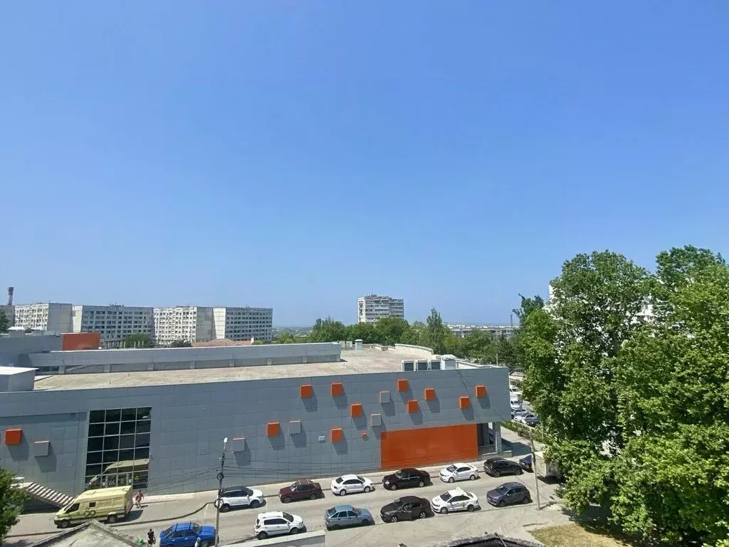 3-к кв. Севастополь ул. Генерала Хрюкина, 4 (70.0 м) - Фото 1