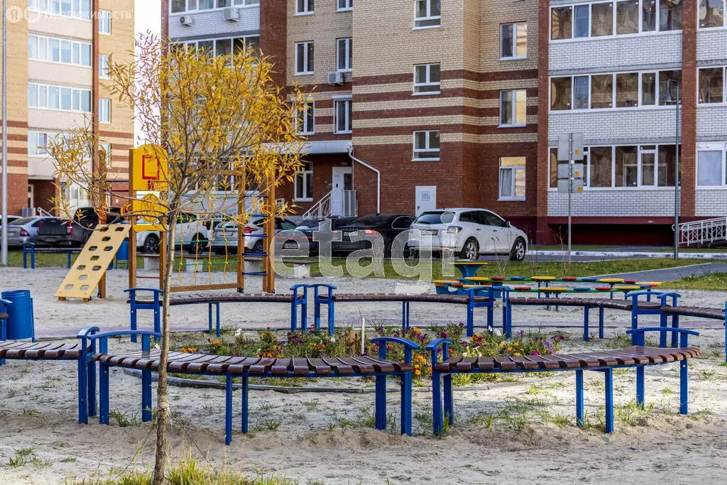3-комнатная квартира: Тюмень, улица Раушана Абдуллина, 7 (158.9 м) - Фото 1
