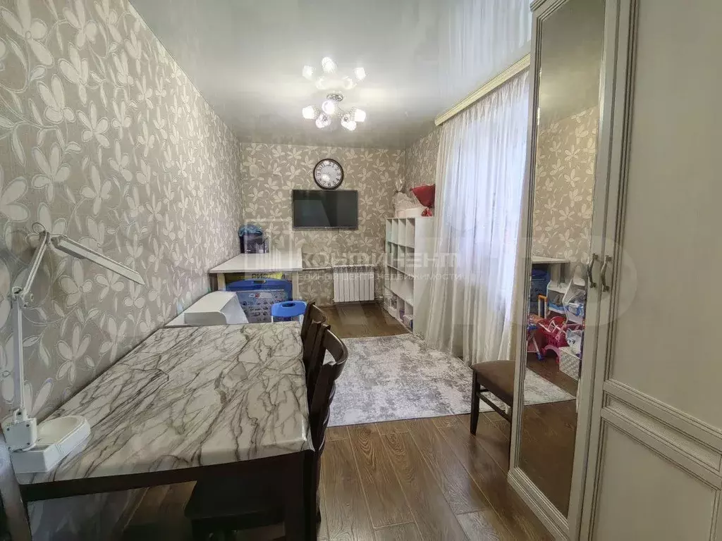 2-к. квартира, 40,5 м, 5/5 эт. - Фото 0