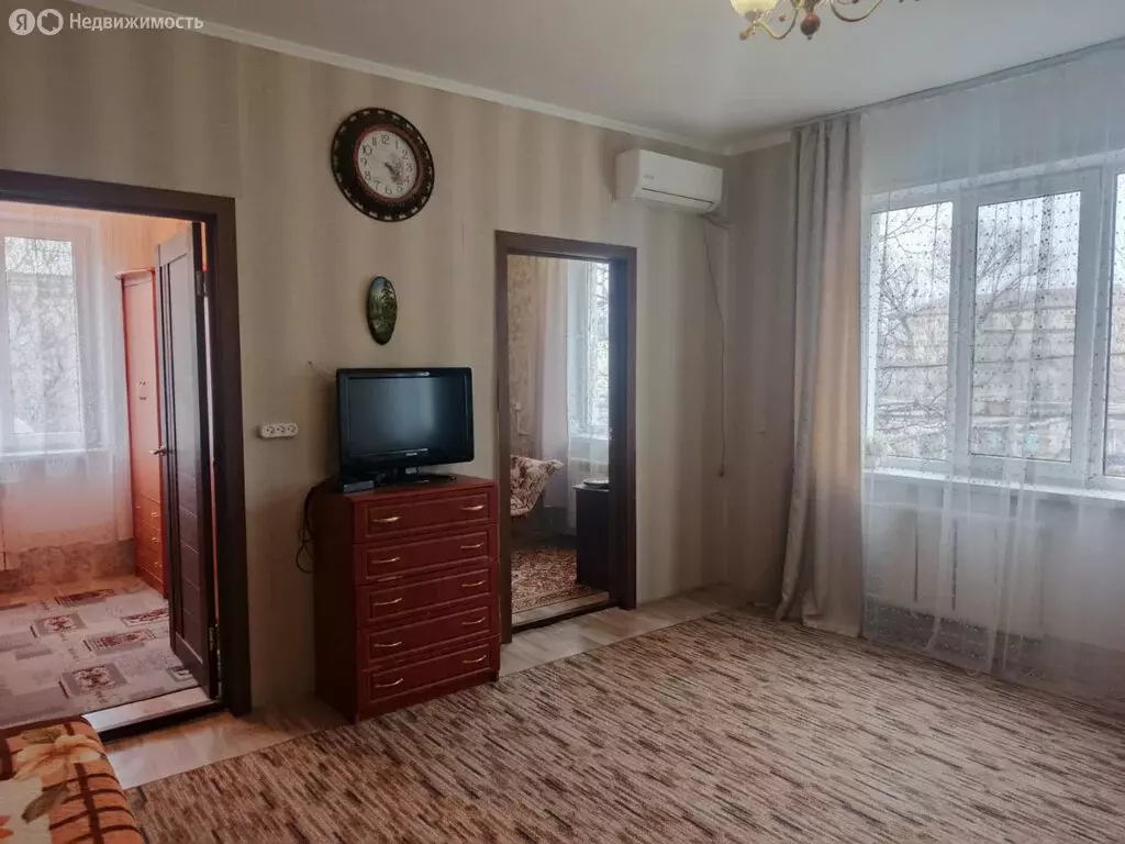 3-комнатная квартира: Ейск, Первомайская улица, 6 (45 м) - Фото 0