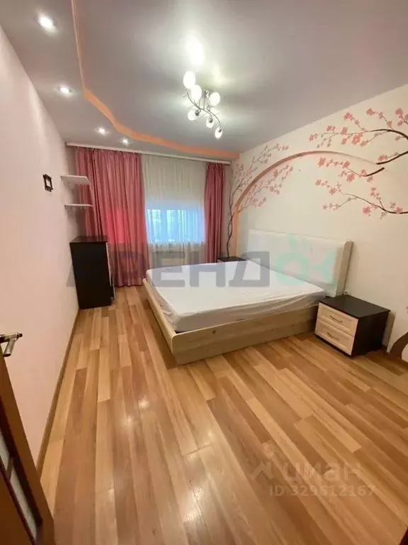 2-к кв. Татарстан, Казань ул. Салиха Батыева, 13 (65.0 м) - Фото 1