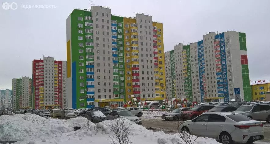 2-комнатная квартира: Тюмень, улица Павла Шарова, 9к1 (67.6 м) - Фото 1