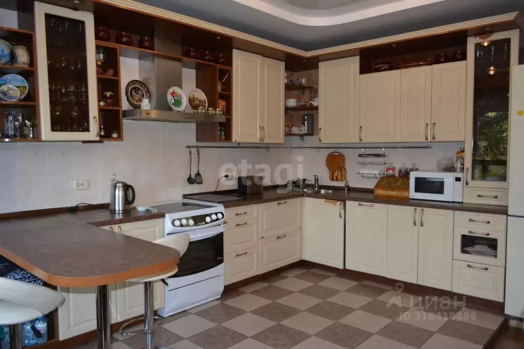 3-к кв. Воронежская область, Воронеж Ипподромная ул., 2а (119.5 м) - Фото 0