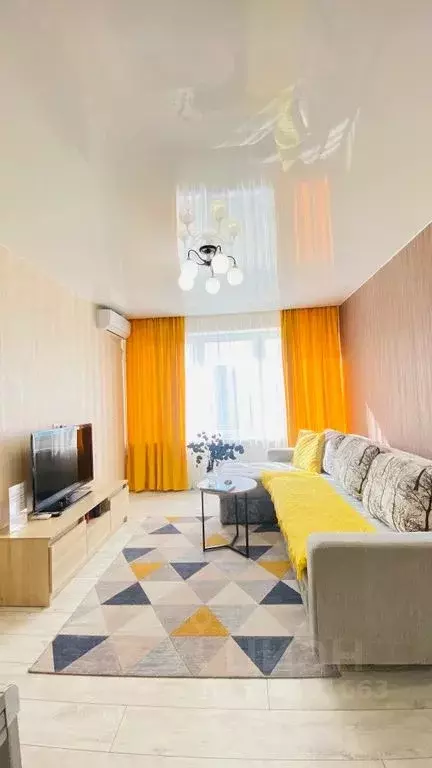 2-к кв. Тюменская область, Тюмень ул. 50 лет Октября, 57В (48.0 м) - Фото 2