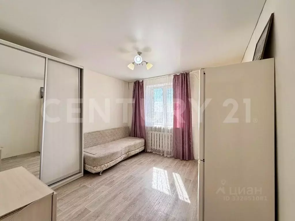 Комната Чувашия, Чебоксары просп. 9-й Пятилетки, 2 (12.8 м) - Фото 1