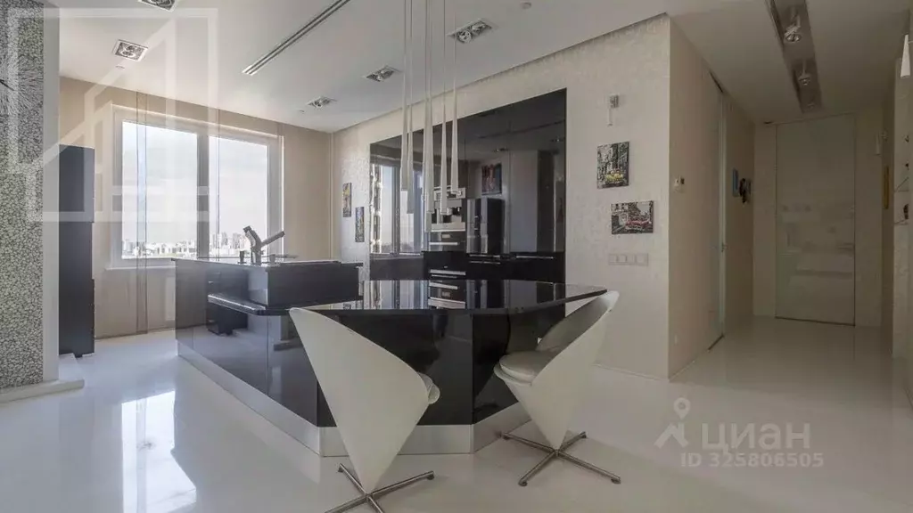 3-к кв. Москва Мосфильмовская ул., 70к1 (185.0 м) - Фото 1