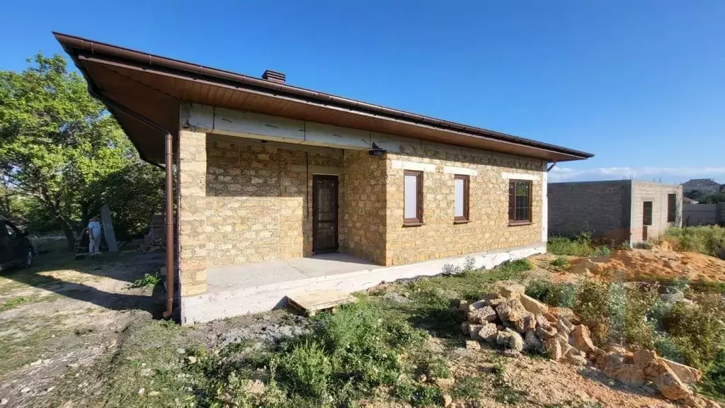 Дом в Крым, Симферопольский район, Перовское с/пос, с. Украинка ул. ... - Фото 2