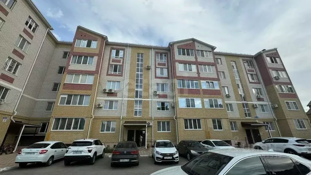 2-к кв. Калмыкия, Элиста ул. В.И. Ленина, 309А (60.1 м) - Фото 0