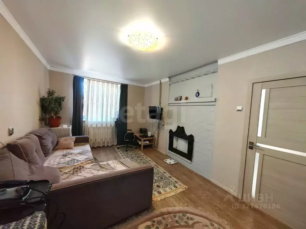 Дом в Крым, Симферопольский район, Чистенское с/пос, с. Фонтаны, ... - Фото 1