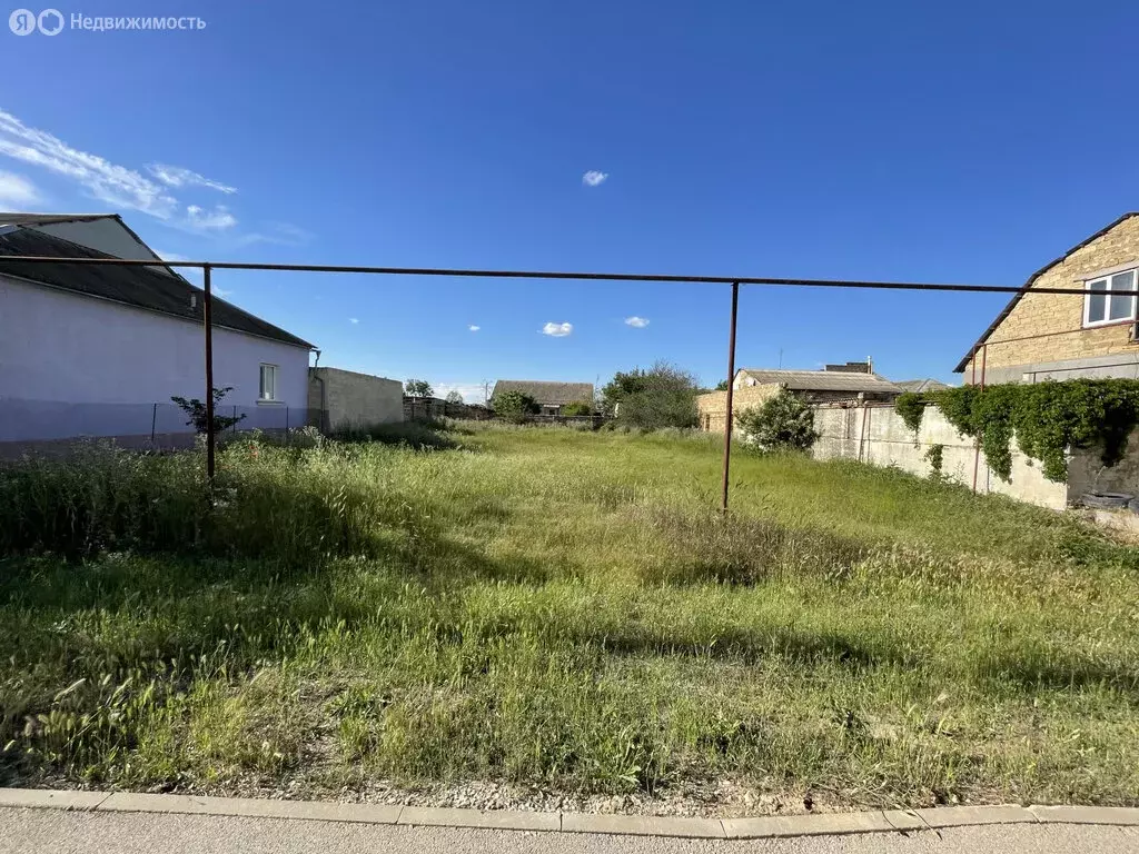 Участок в Евпатория, микрорайон Исмаил-Бей, улица Алим Айдамака (6 м) - Фото 2