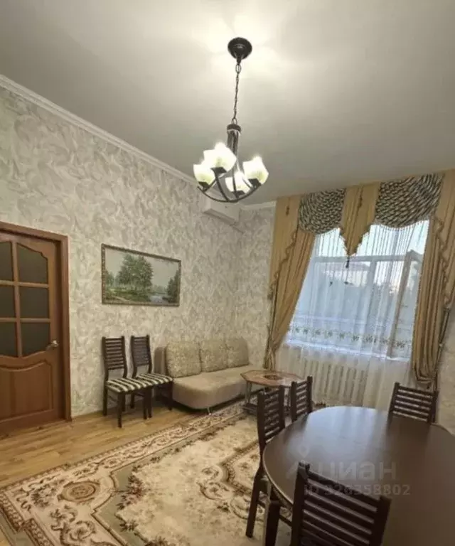 3-к кв. Омская область, Омск ул. Декабристов, 157 (67.0 м) - Фото 2