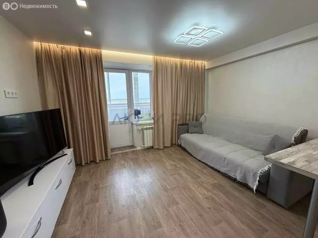 Квартира-студия: Набережные Челны, улица Аделя Кутуя, 14 (33 м) - Фото 1