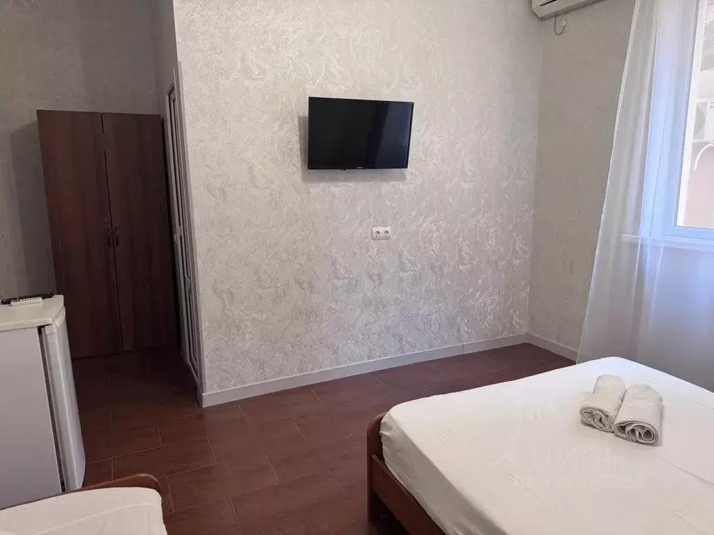 Комната Краснодарский край, Сочи Адлер жилрайон, ул. 8 Марта, 18Б - Фото 1
