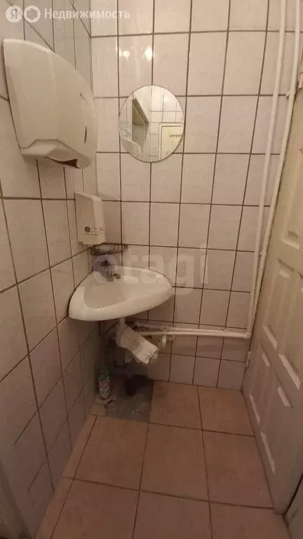 Торговая площадь (651 м) - Фото 2