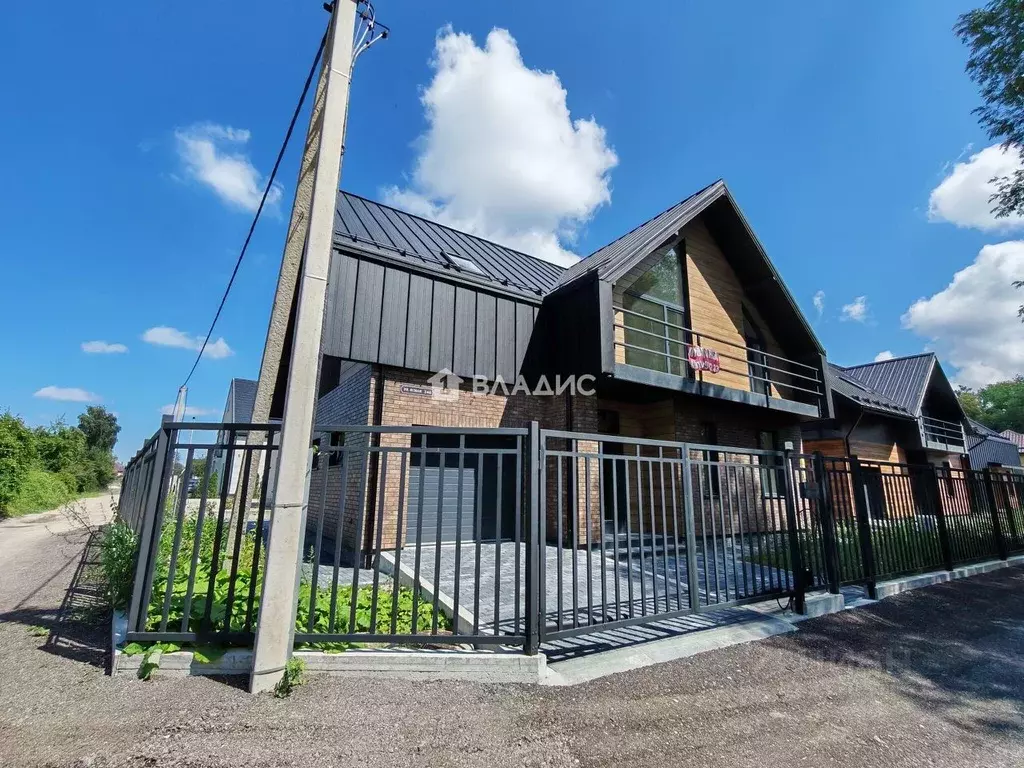 Дом в Калининградская область, Калининград Ясная ул., 24Б (229 м) - Фото 1