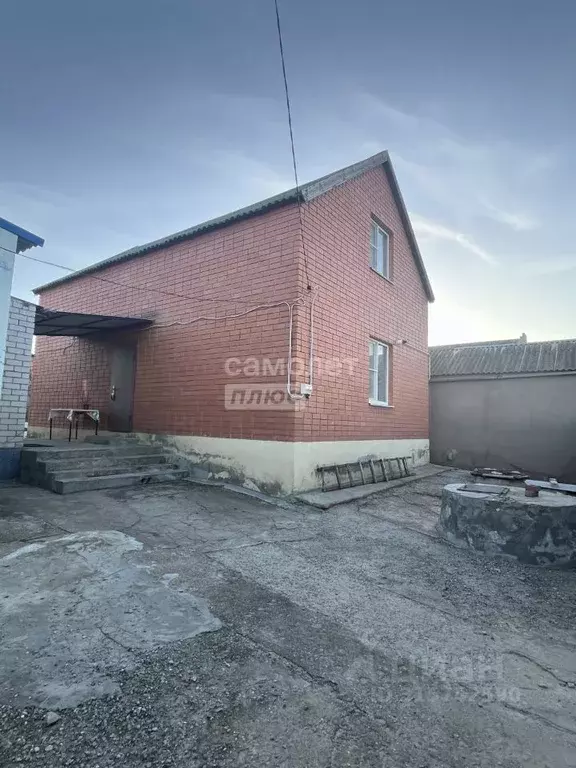 Дом в Калмыкия, Элиста ул. Им. Андрея Кунакова (105 м) - Фото 0