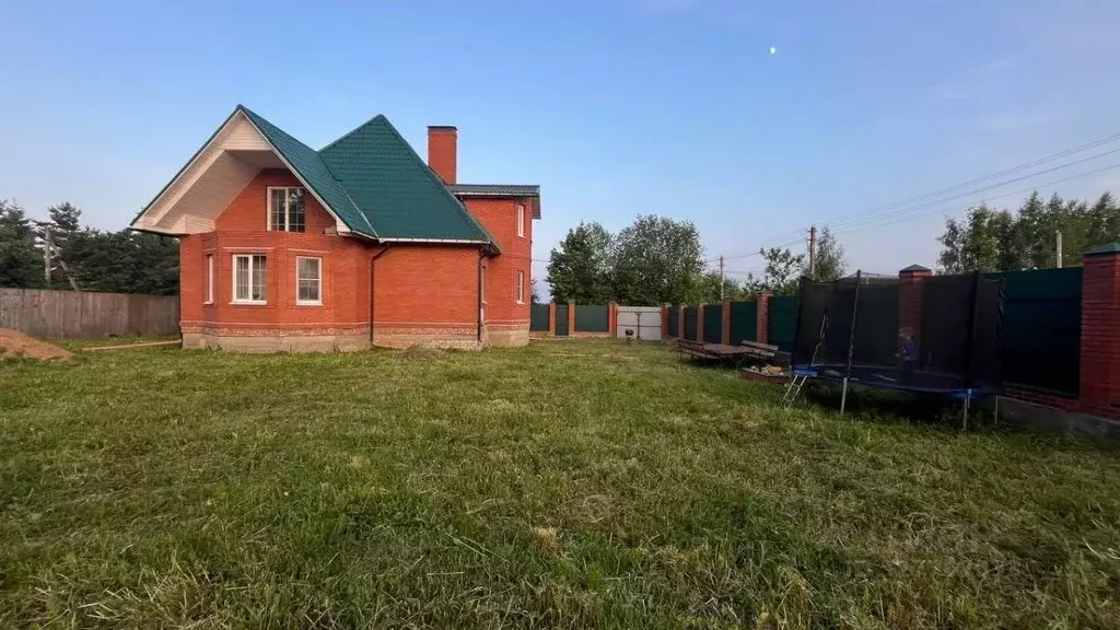 Дом в Смоленская область, Вязьма Солнечная ул., 22 (183 м) - Фото 1