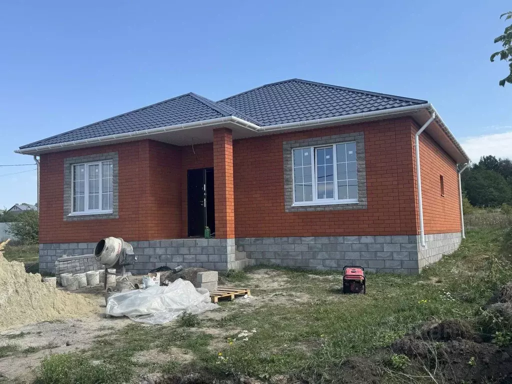 Дом в Белгородская область, Яковлевский муниципальный округ, Красный ... - Фото 1